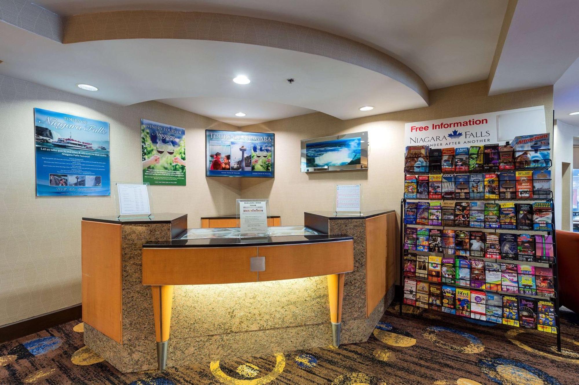 Howard Johnson Plaza By Wyndham By The Falls Niagara Falls Eksteriør bilde