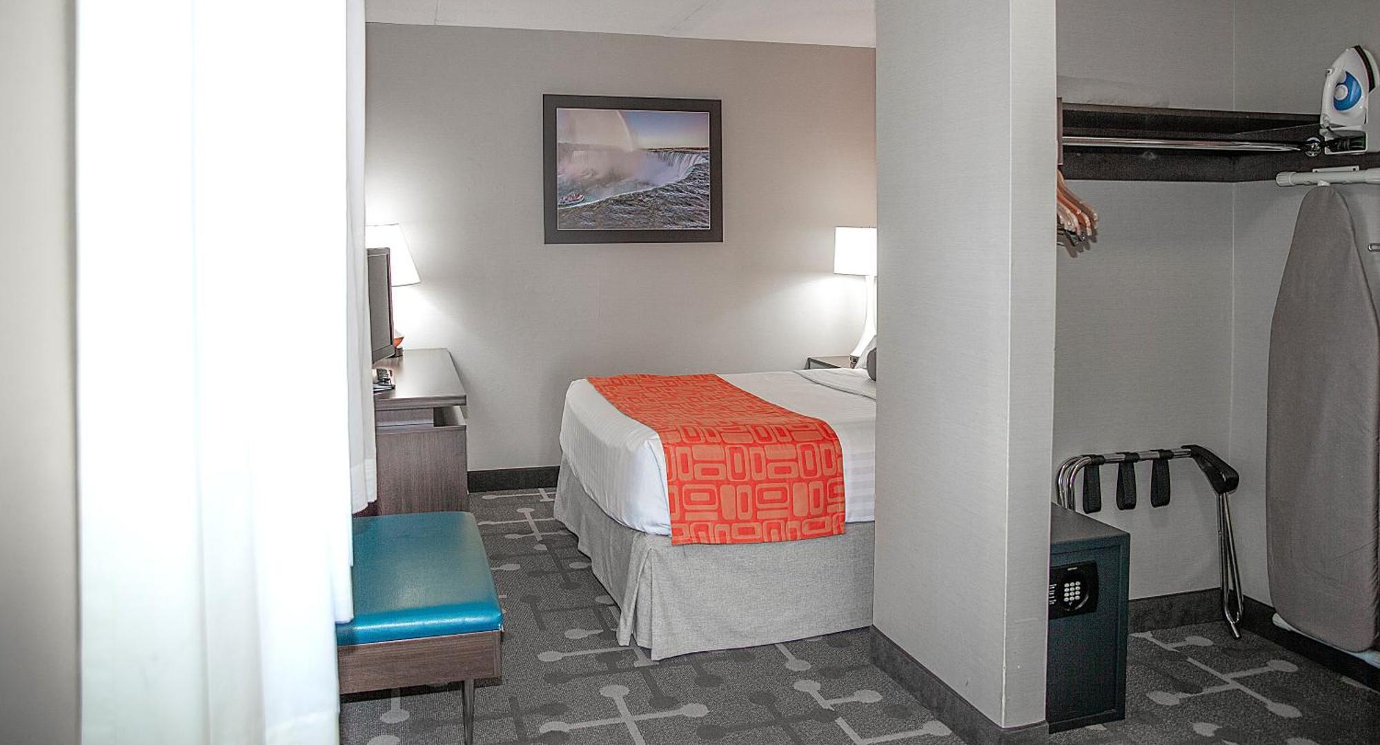 Howard Johnson Plaza By Wyndham By The Falls Niagara Falls Eksteriør bilde